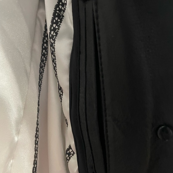 Black leather jacket. Size 3x xs. - Picture 2 of 4